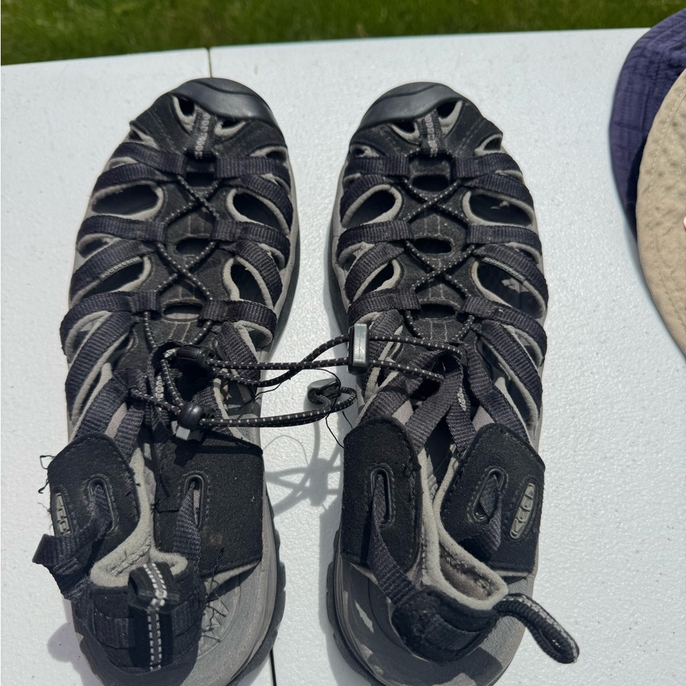 Keen Black and Gray Outdoors Sandals with Bungee Lace